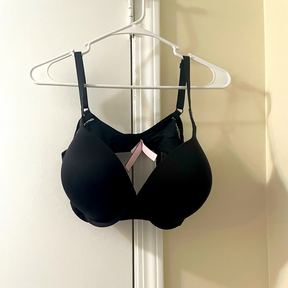 NWT VS Bra with Lace Detail